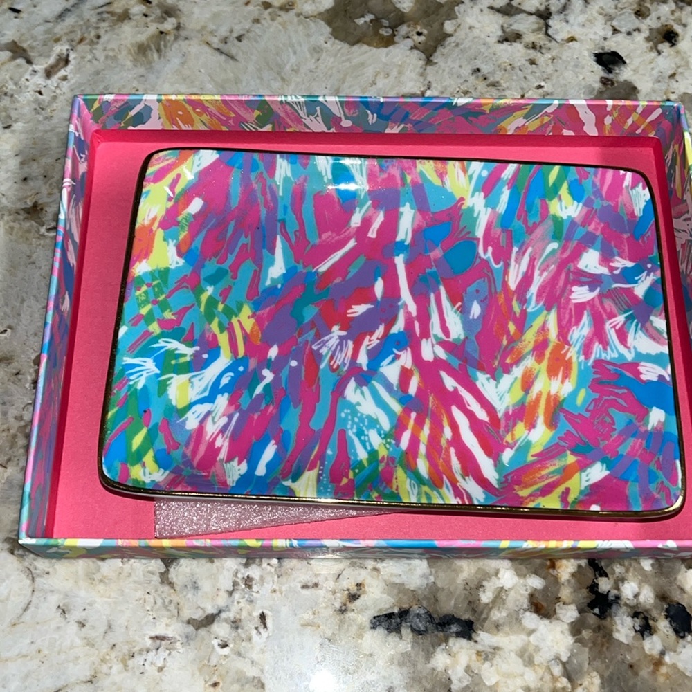 LP tray. Large one only 6.5 wide X 4.5 high